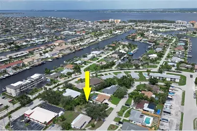 4325 SE 16th Pl, Cape Coral, FL 33904 - Photo 5