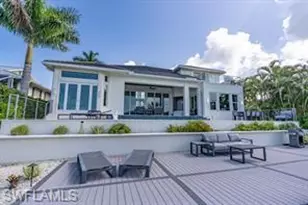 336 Lagoon Ave, Naples, FL 34108 - Photo 7