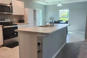 1028 NE 36th Ln, Cape Coral, FL 33909 - Photo 11