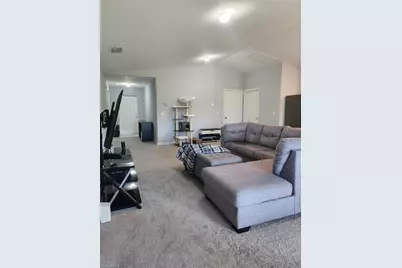 1028 NE 36th Ln, Cape Coral, FL 33909 - Photo 3