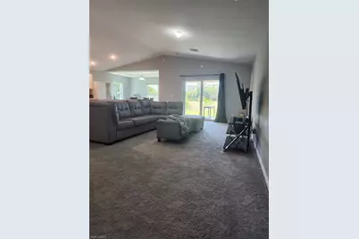 1028 NE 36th Ln, Cape Coral, FL 33909 - Photo 5