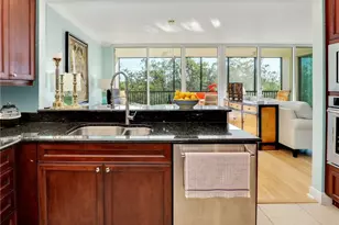 455 Cove Tower Dr, Naples, FL 34110 - Photo 13