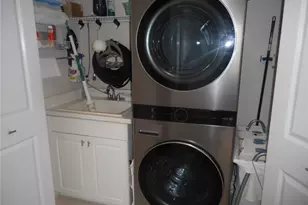 2080 W First St, Fort Myers, FL 33901 - Photo 21