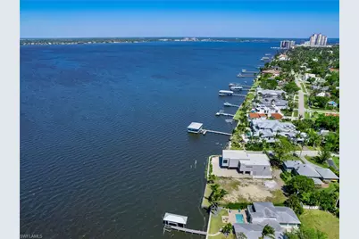 1204 Alhambra Dr, Fort Myers, FL 33901 - Photo 17