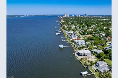 1204 Alhambra Dr, Fort Myers, FL 33901 - Photo 19