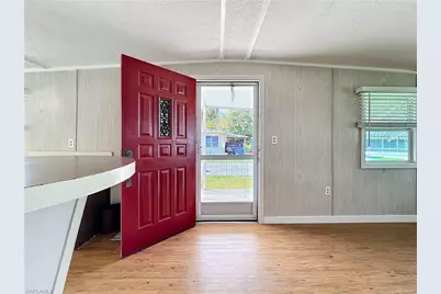 139 Gaslight Ave, North Fort Myers, FL 33917 - Photo 9