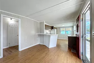 139 Gaslight Ave, North Fort Myers, FL 33917 - Photo 11