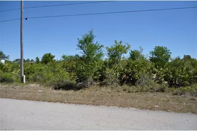 329 Paulcrest Ave, Lehigh Acres, FL 33974 - Photo 5