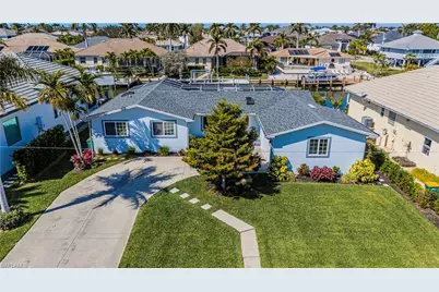 1640 Barbarosa Ct, Marco Island, FL 34145 - Photo 5