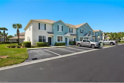 3627 Pine Oak Cir #101, Fort Myers, FL 33916 - Photo 3