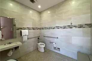 1900 Alamanda Dr, Naples, FL 34102 - Photo 27