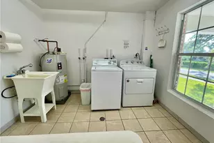 1900 Alamanda Dr, Naples, FL 34102 - Photo 19