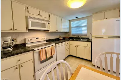 1900 Alamanda Dr #204, Naples, FL 34102 - Photo 13