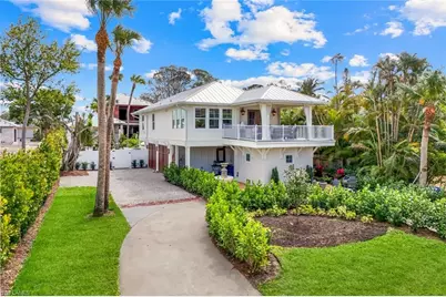 1437 Sandpiper St, Naples, FL 34102 - Photo 5