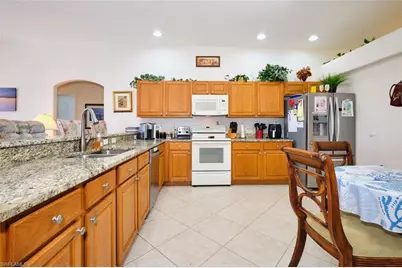 4111 Oasis Blvd, Cape Coral, FL 33914 - Photo 5