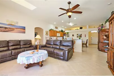 4111 Oasis Blvd, Cape Coral, FL 33914 - Photo 7