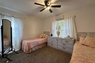 241 Robin Hood Cir, Naples, FL 34104 - Photo 11