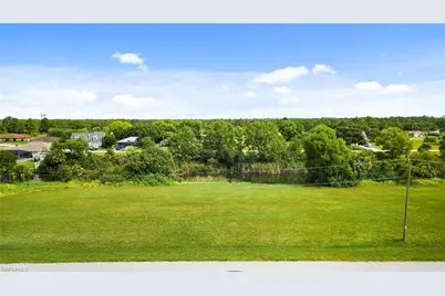 2105 NE 27th St, Cape Coral, FL 33909 - Photo 3