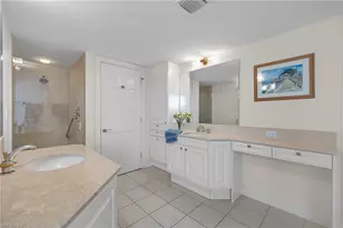 4021 Gulf Shore Blvd N, Naples, FL 34103 - Photo 21