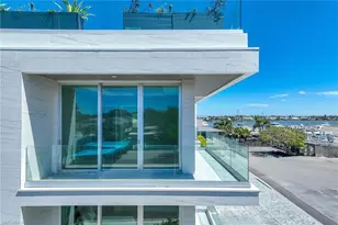 1165 8th St S, Naples, FL 34102 - Photo 5