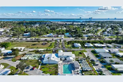 174 Santa Fe Trl, North Fort Myers, FL 33917 - Photo 27