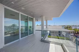 1165 8th St S, Naples, FL 34102 - Photo 21