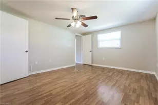 3433 Roslyn Rd, Venice, FL 34293 - Photo 9