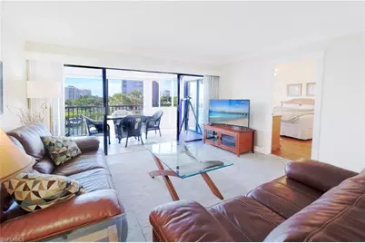 12945 Vanderbilt Dr #402, Naples, FL 34110 - Photo 9