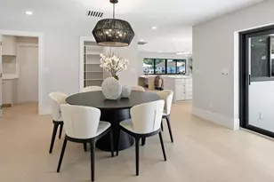 518 Cypress Way E, Naples, FL 34110 - Photo 19