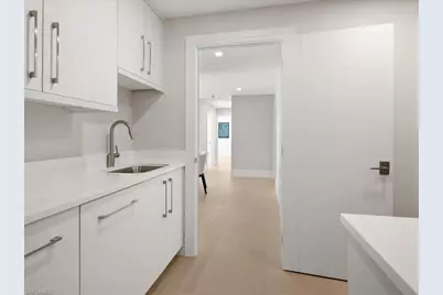 518 Cypress Way E, Naples, FL 34110 - Photo 21