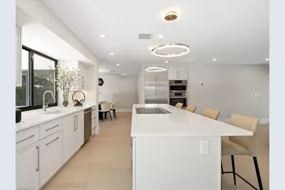 518 Cypress Way E, Naples, FL 34110 - Photo 15