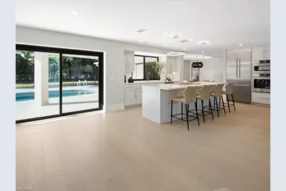 518 Cypress Way E, Naples, FL 34110 - Photo 11