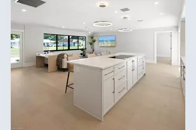 518 Cypress Way E, Naples, FL 34110 - Photo 17