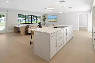 518 Cypress Way E, Naples, FL 34110 - Photo 17