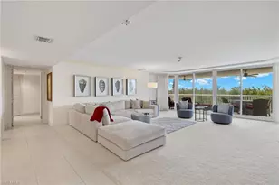 6849 Grenadier Blvd, Naples, FL 34108 - Photo 9