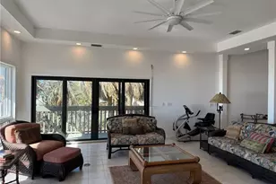 484 Gulf Bend Dr, Captiva, FL 33924 - Photo 21