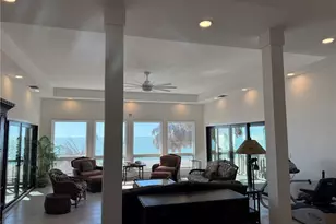 484 Gulf Bend Dr, Captiva, FL 33924 - Photo 3