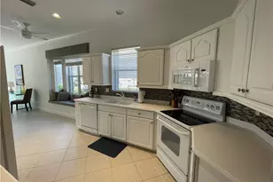 6474 Waverly Green Way, Naples, FL 34110 - Photo 7