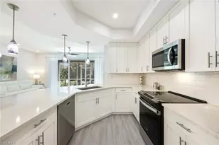 262 Indies Dr E, Naples, FL 34114 - Photo 5