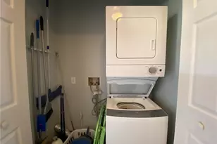 155 Vintage Cir, Naples, FL 34119 - Photo 19