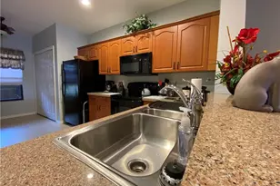 155 Vintage Cir, Naples, FL 34119 - Photo 3