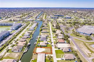 3429 SW 17th Pl, Cape Coral, FL 33914 - Photo 5