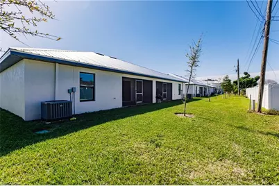 3429 SW 17th Pl, Cape Coral, FL 33914 - Photo 11
