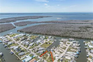 2375 York Rd, Saint James City, FL 33956 - Photo 7