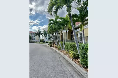 10091 Lake Cove Dr #301, Fort Myers, FL 33908 - Photo 25
