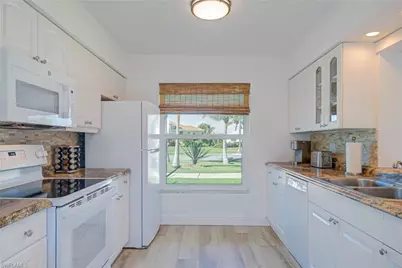 1131 Fern Ct, Marco Island, FL 34145 - Photo 11