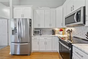 321 SE 31st St, Cape Coral, FL 33904 - Photo 9