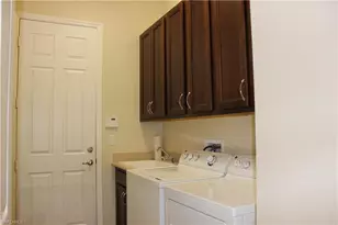 3326 Baltic Dr, Naples, FL 34119 - Photo 15