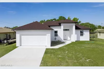 127 Connecticut Rd, Lehigh Acres, FL 33936 - Photo 1