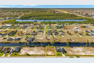 2902 NW 26th St, Cape Coral, FL 33993 - Photo 9